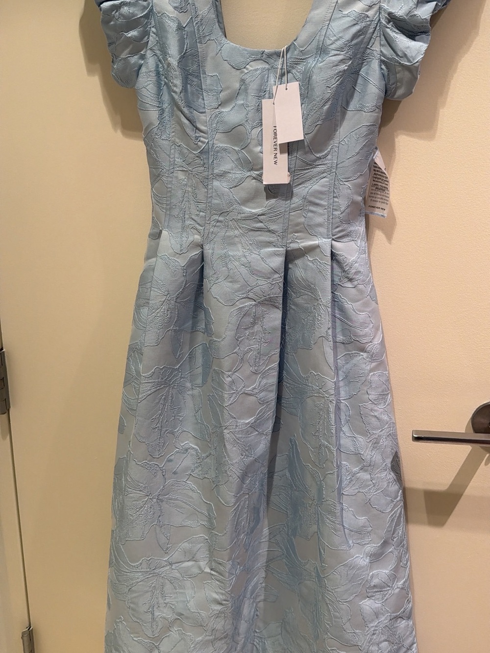 Forever New Lily Scoop Jacquard Blue Midi Dress with Textured Floral - Picture 5 of 8